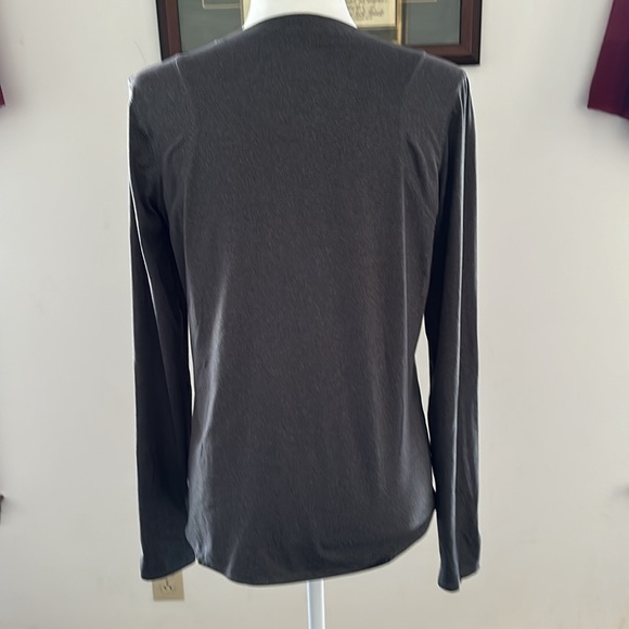 Zella Women’s Activewear T-Shirt. Medium. Gray. - Picture 9 of 16